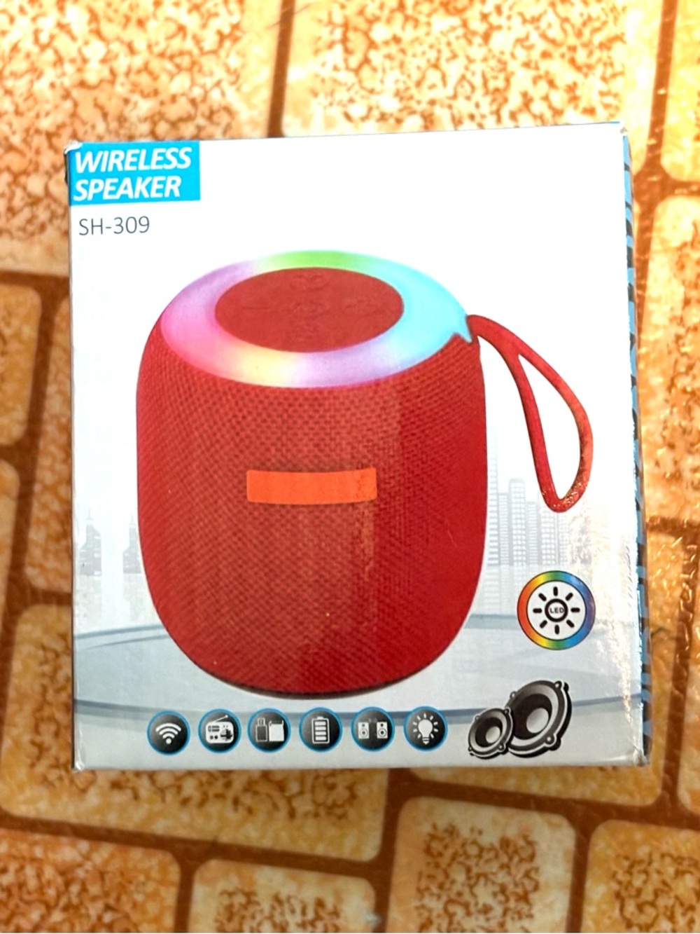 Wireless Portable Bluetooth Speaker - Blue. NWT.